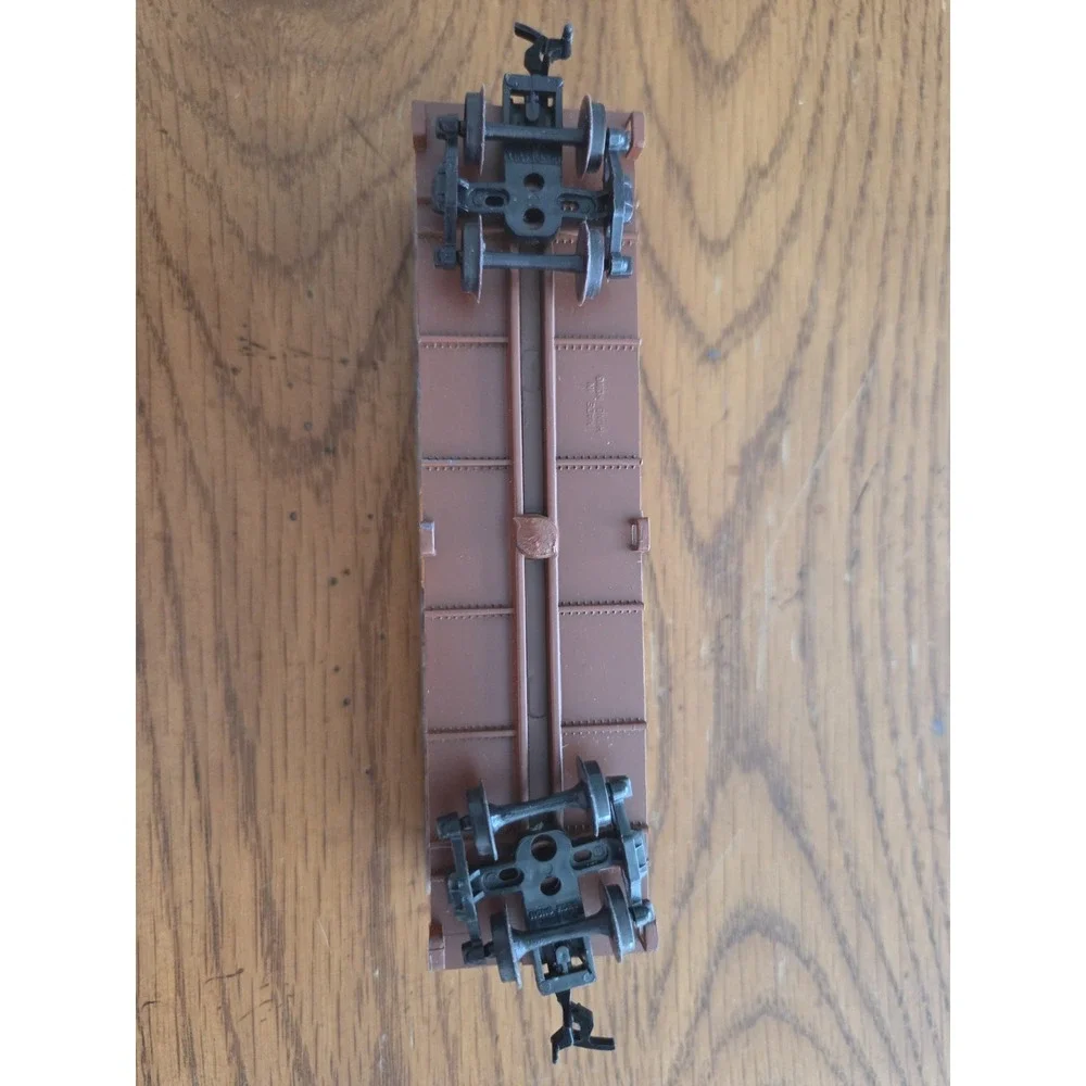 Dubuque Packing Company HO Scale U.R.T.X. Reefer Car‎ 4750 Corrugated sides